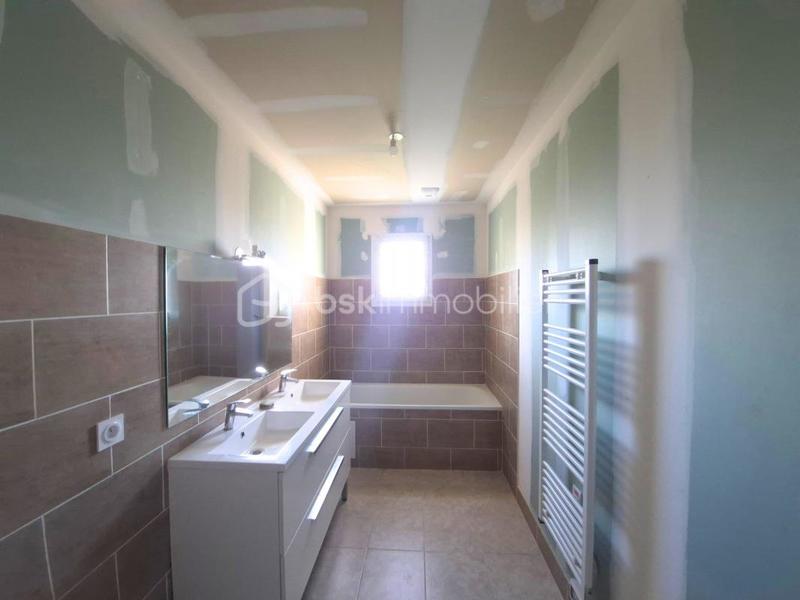 Maison - 104 m² - 6 pièces