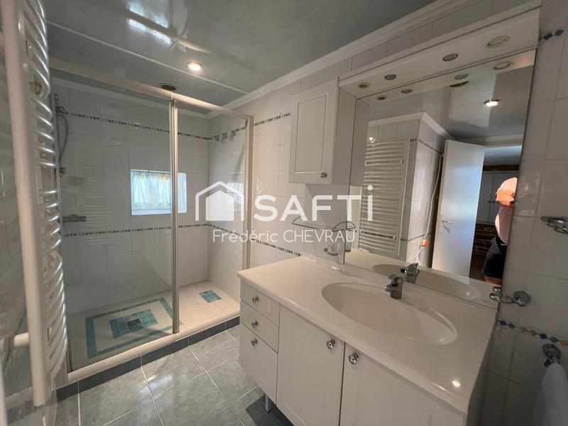 Propriété - 157 m² - 6 pièces