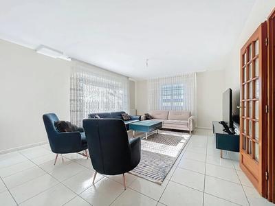 Maison traditionnelle - 160 m² - 6 pièces