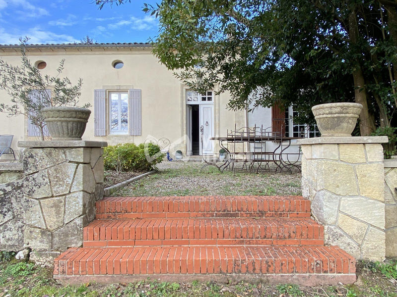 Maison ancienne - 250 m² - 9 pièces