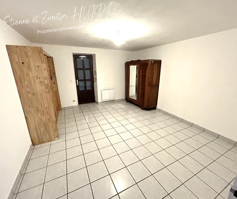 Maison - 256 m² - 10 pièces