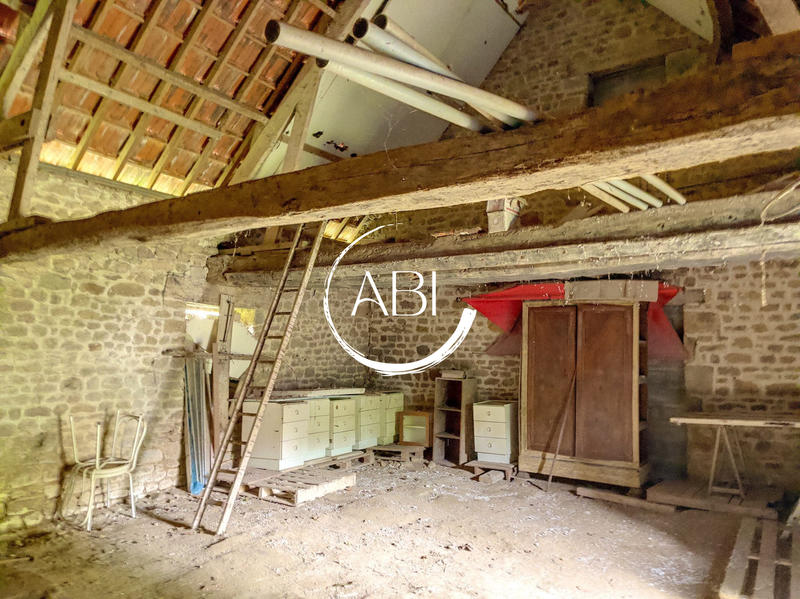 Maison ancienne - 180 m² - 3 pièces