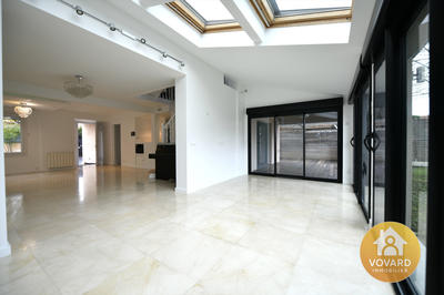 Maison - 172 m² - 8 pièces