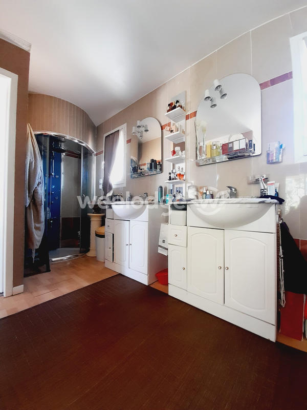 Maison - 140 m² - 4 pièces