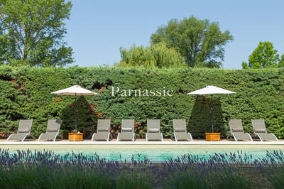 Villa - 240 m² - 6 pièces