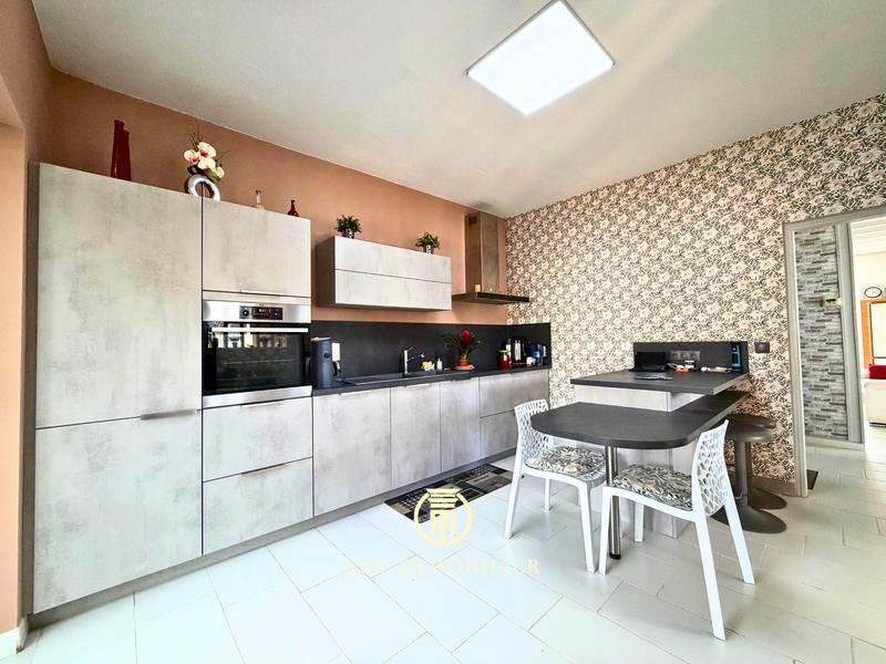 Maison de village - 160 m² - 7 pièces