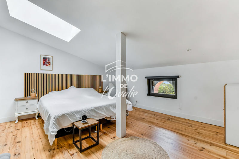 Maison - 282 m² - 8 pièces