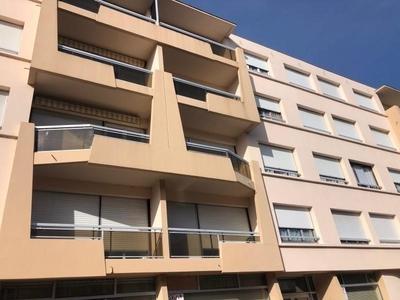 Appartement - 93 m² - 5 pièces