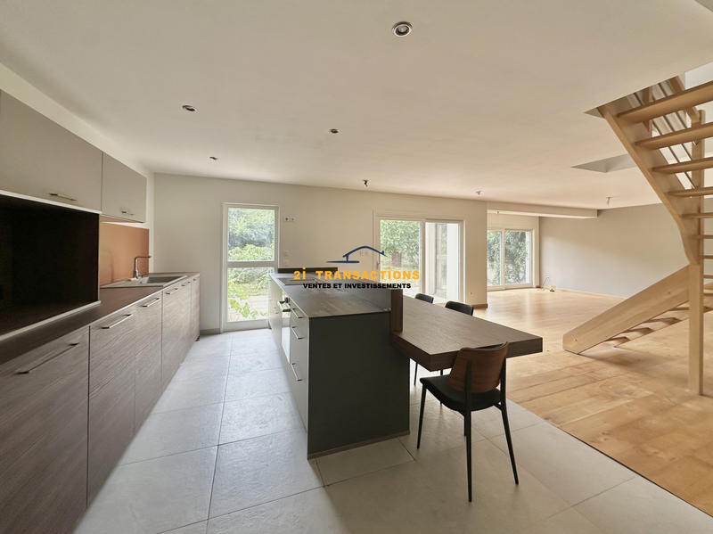 Maison - 142 m² - 6 pièces