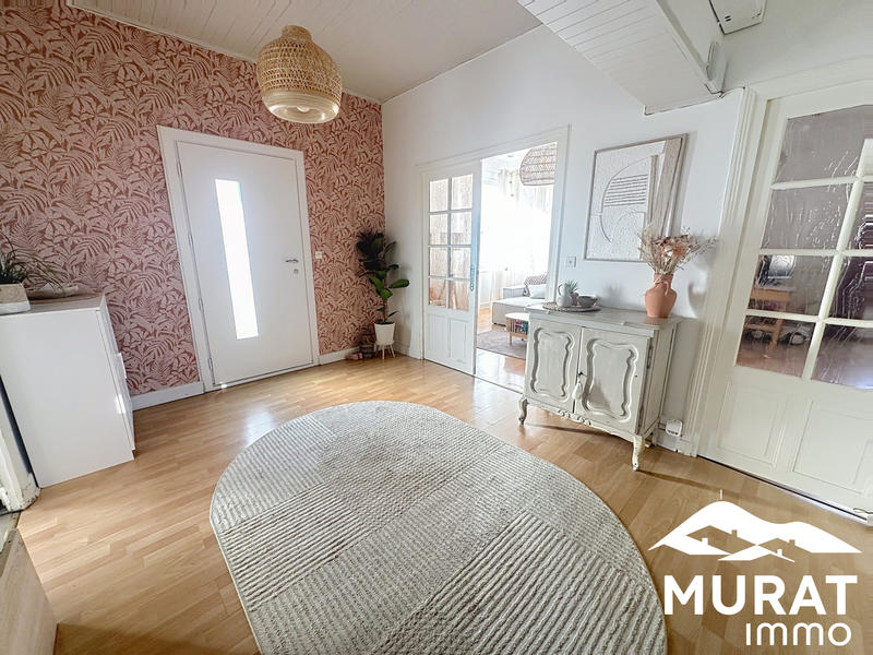 Maison - 102 m² - 5 pièces