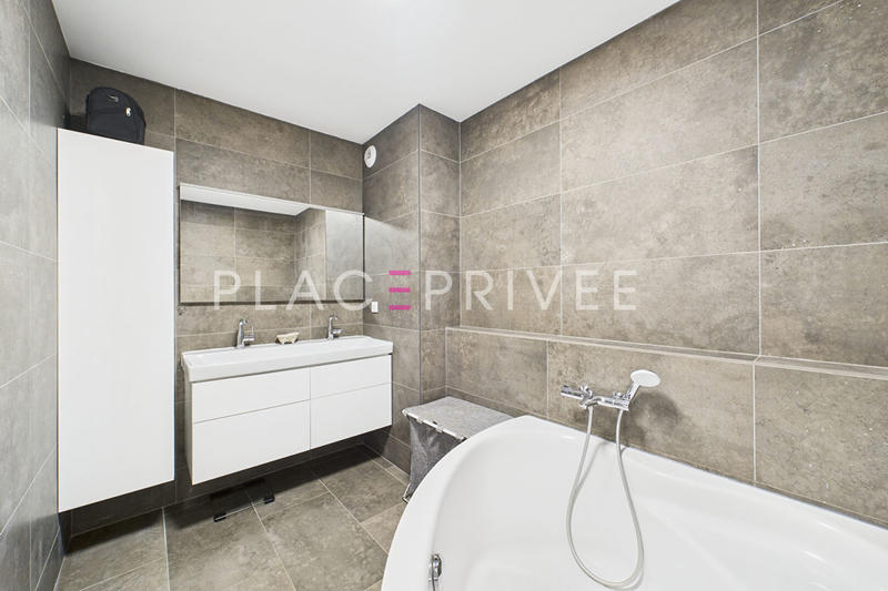 Appartement - 183 m² - 7 pièces