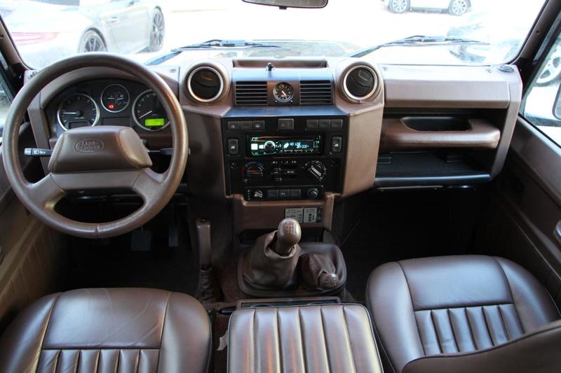 Land Rover Defender 110 Hard Top Mark III E