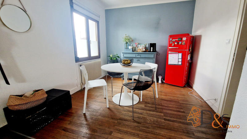 Maison - 200 m² - 10 pièces