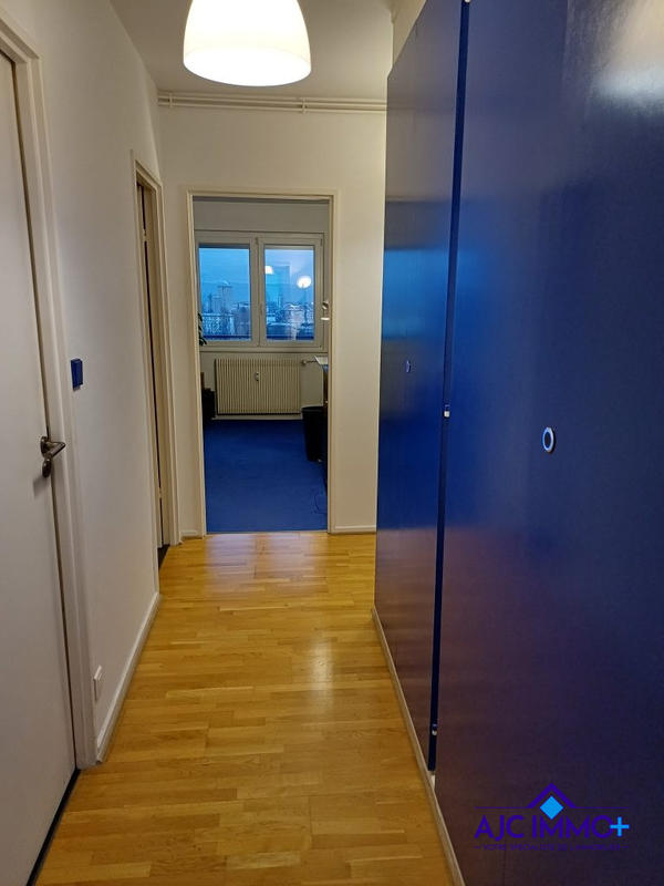 Appartement - 97 m² - 4 pièces