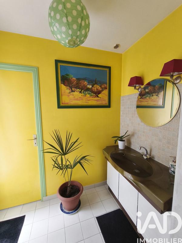 Maison - 210 m² - 9 pièces