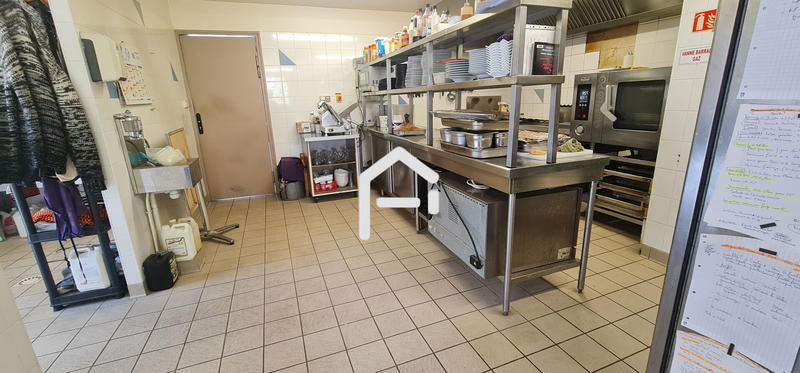 Local commercial - 246 m²