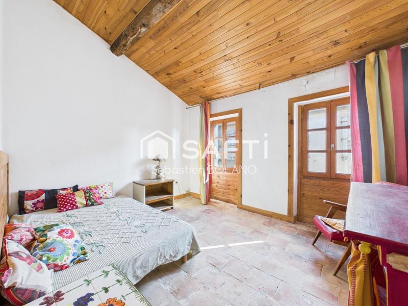 Maison - 95 m² - 4 pièces