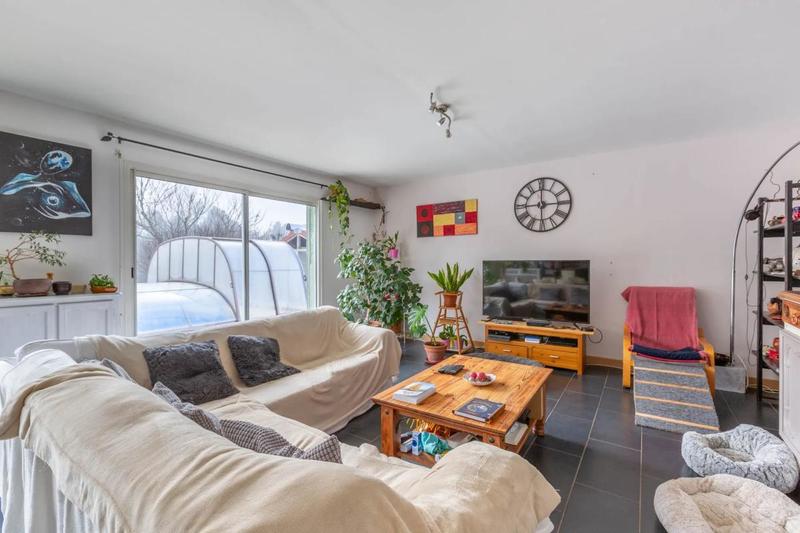 Maison - 235 m² - 6 pièces