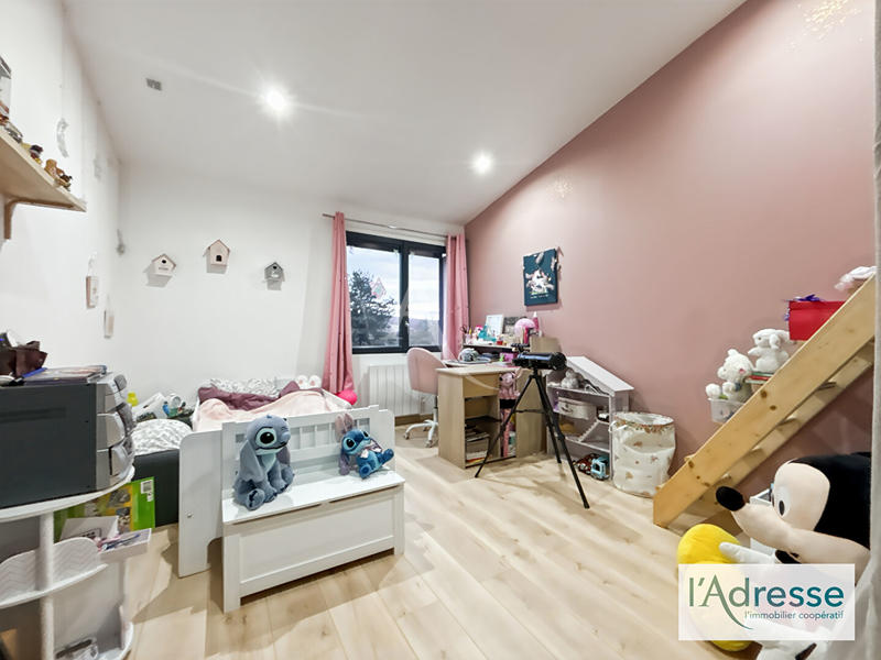 Local d'activité / Entrepôt - 2 000 m² - 5 pièces