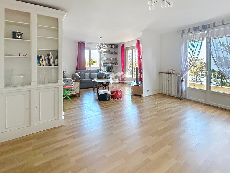 Appartement - 88 m² - 3 pièces