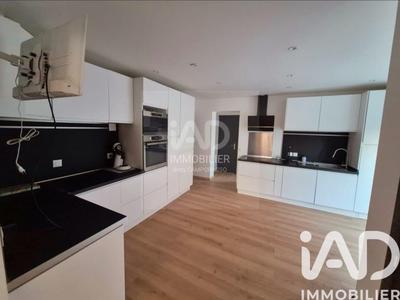 Maison - 87 m² - 5 pièces