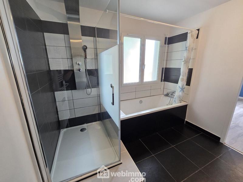 Maison - 105 m² - 4 pièces