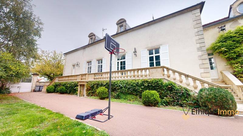 Manoir - 347 m² - 6 pièces