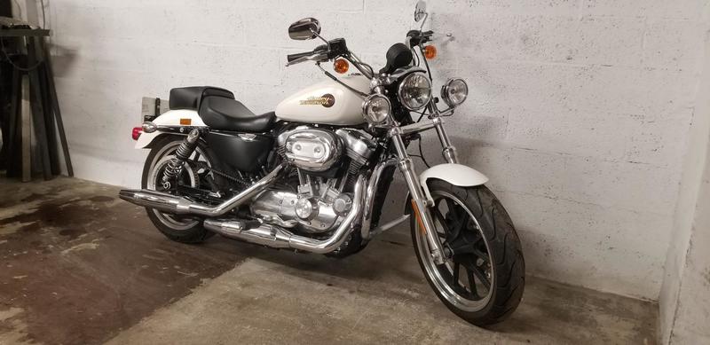 Harley Davidson Superlow 883 harley davidson blanc 0883 Super Low 670