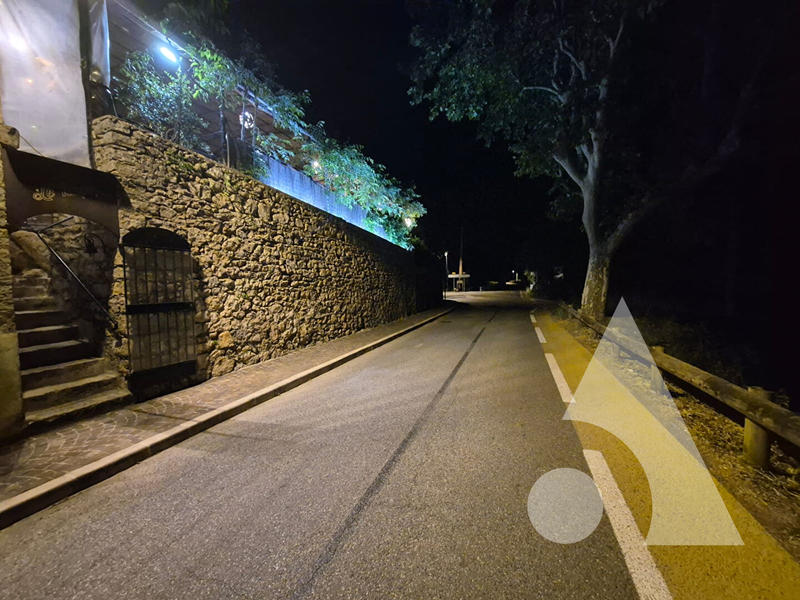 Maison - 210 m² - 6 pièces