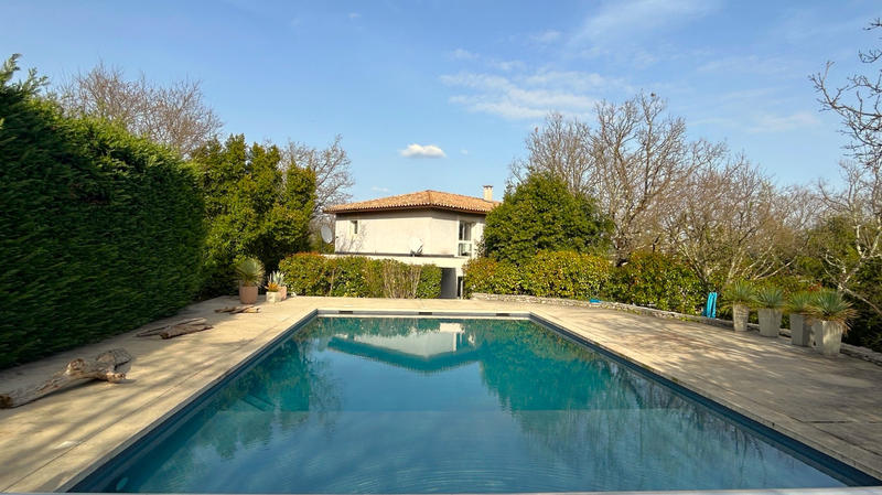 Maison - 286 m² - 7 pièces