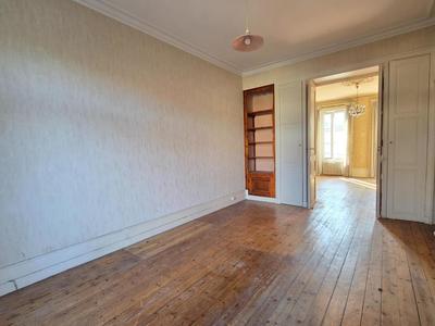 Maison - 192 m² - 8 pièces