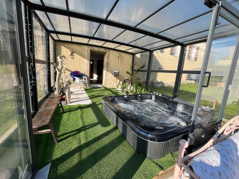 Maison - 96 m² - 4 pièces