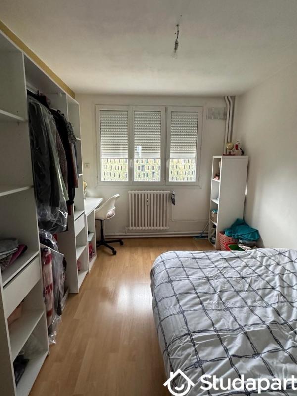 Chambre - 10 m² - 1 pièce