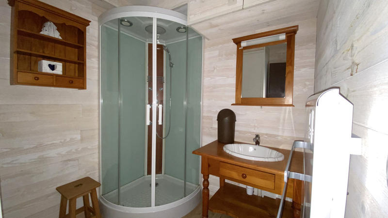 Maison - 223 m² - 8 pièces