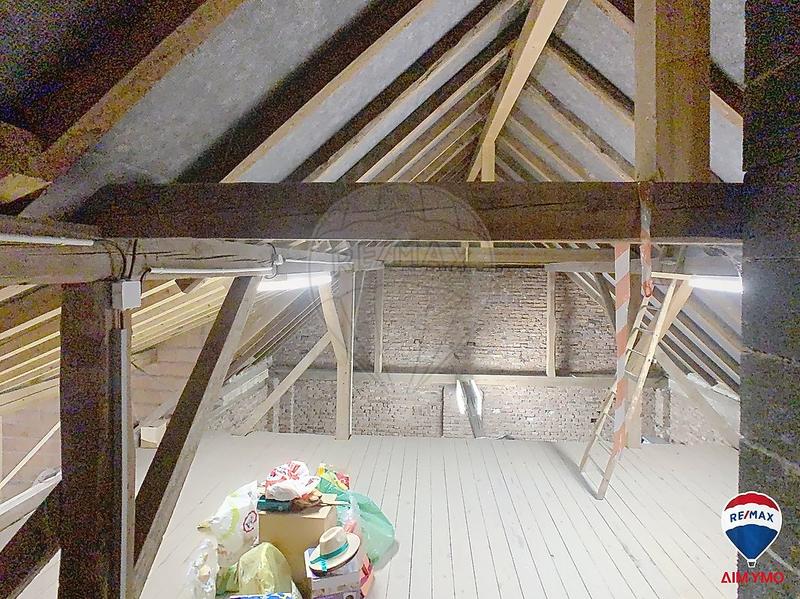 Propriété - 222 m² - 6 pièces