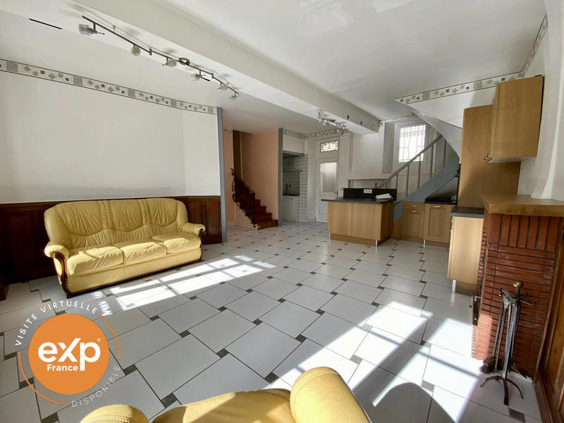 Maison traditionnelle - 155 m² - 8 pièces