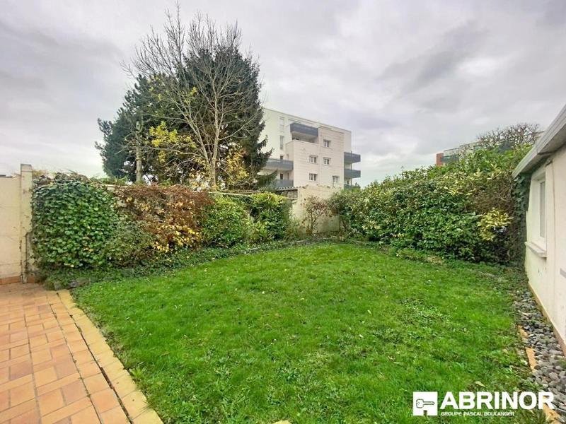 Maison - 89 m² - 5 pièces