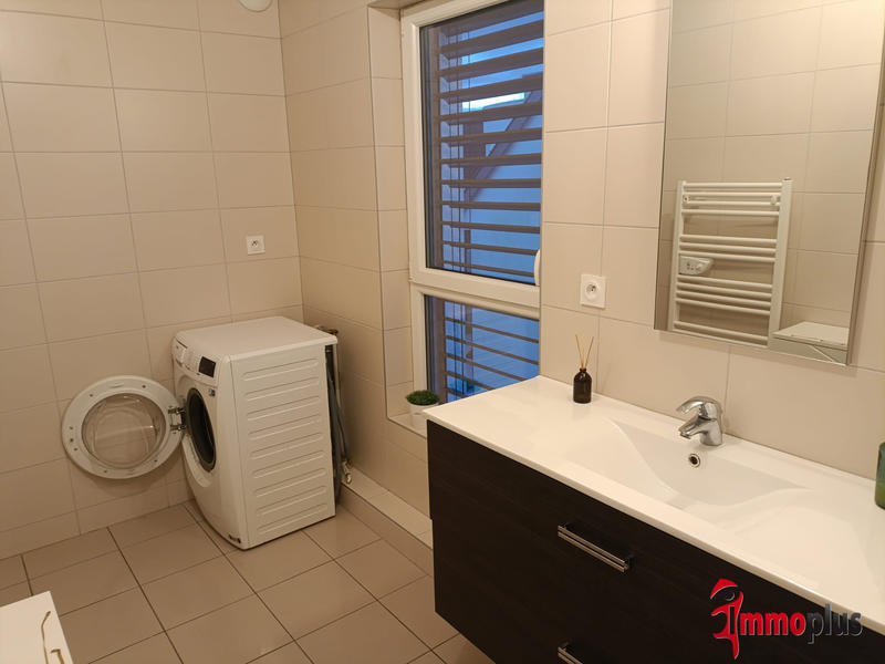 Maison - 85 m² - 5 pièces