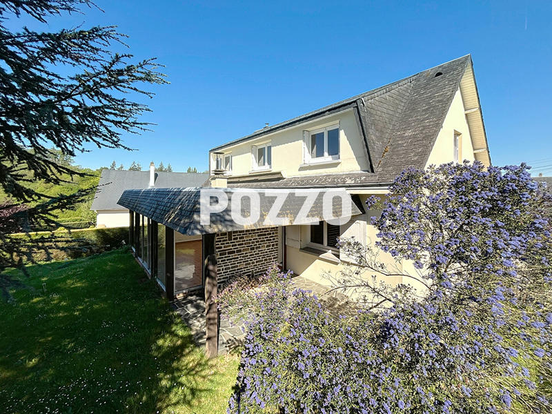 Maison - 140 m² - 8 pièces