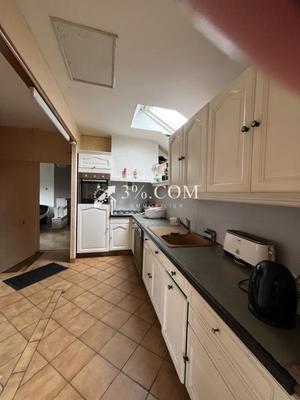 Maison - 200 m² - 5 pièces