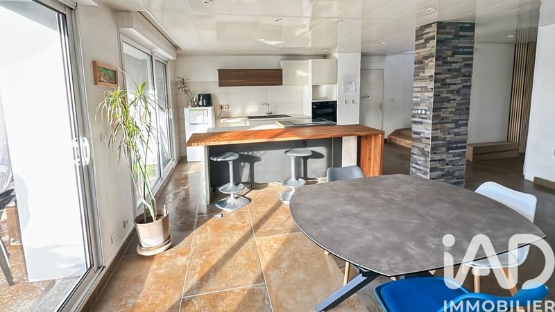 Maison - 95 m² - 4 pièces