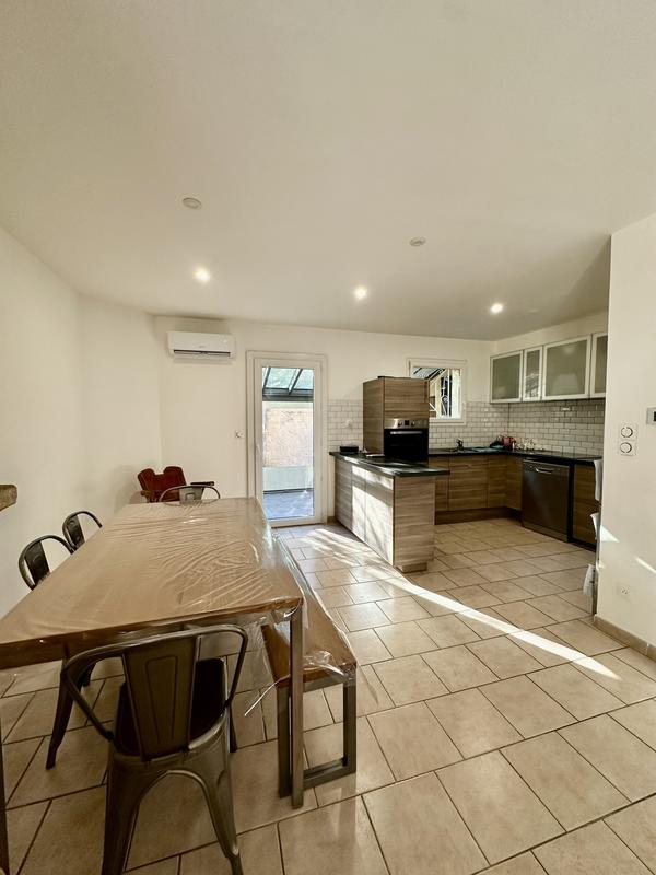 Maison - 83 m² - 4 pièces