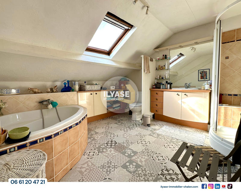 Maison - 130 m² - 6 pièces