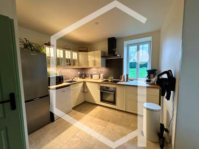 Maison - 121 m² - 4 pièces