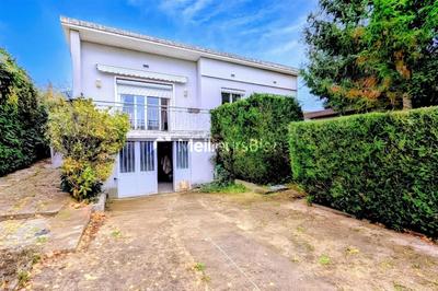 Maison - 80 m² - 5 pièces