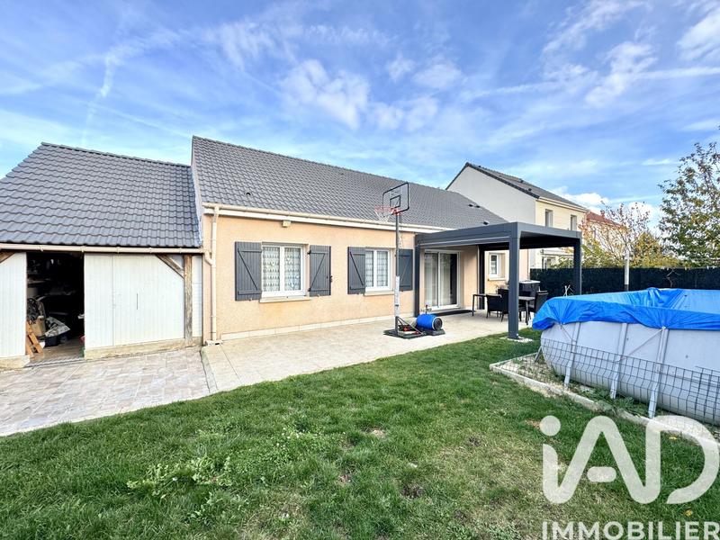 Maison - 98 m² - 4 pièces
