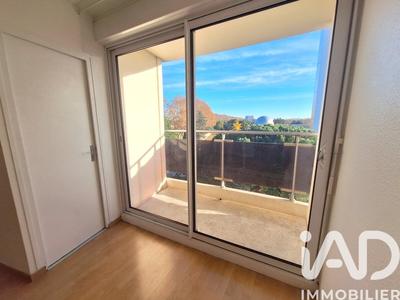 Studio - 25 m² - 1 pièce