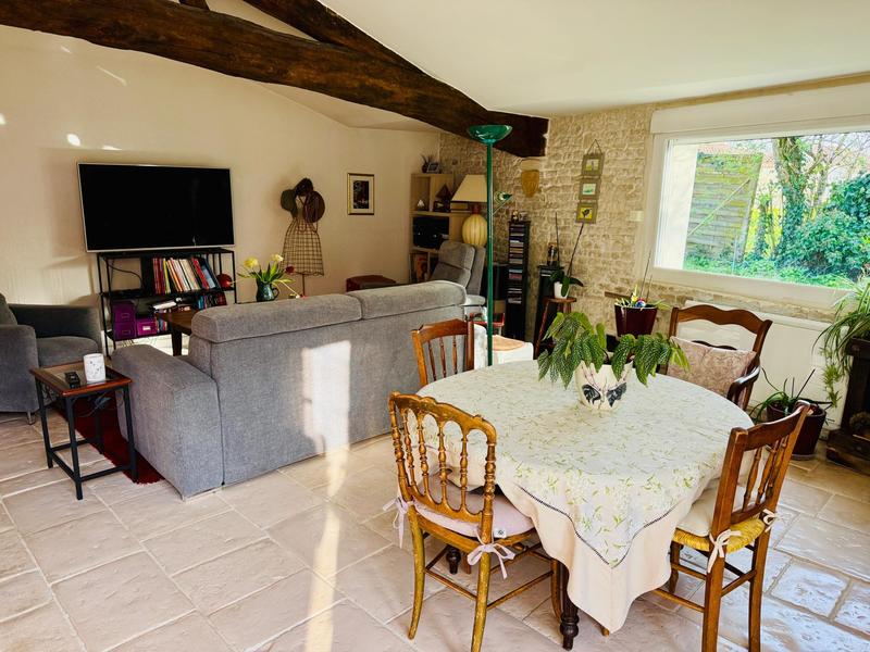 Maison - 196 m² - 7 pièces