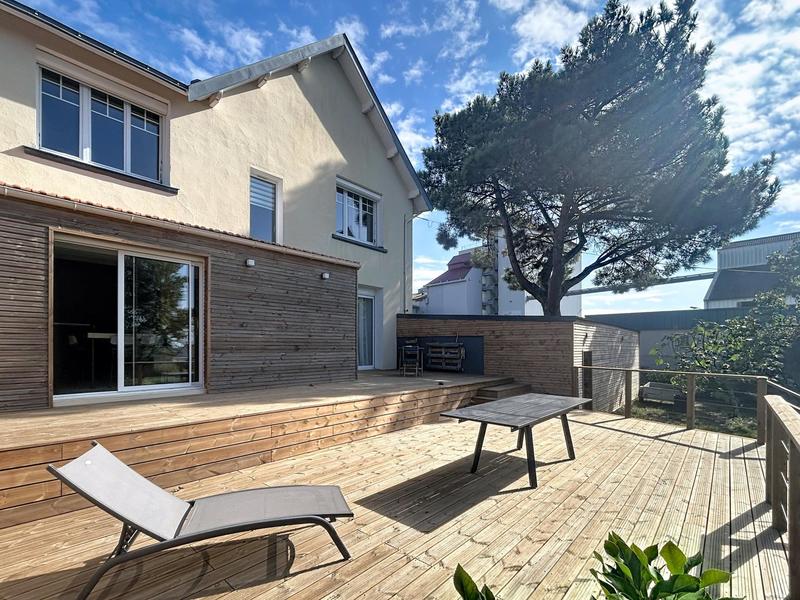 Maison de maîtres - 180 m² - 7 pièces