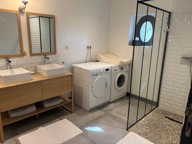 Propriété - 450 m² - 15 pièces